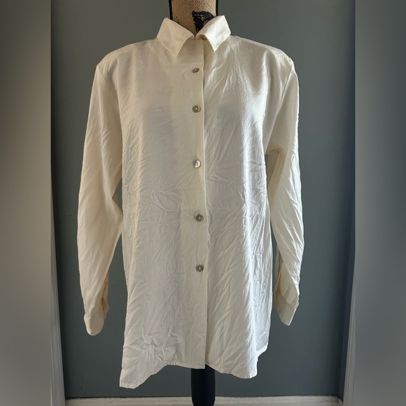 Lee David Collection Tops - Lee David Collection Vintage 90’s Women’s Blouse, Size L. 75% Silk, 25% Cotton.